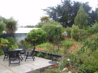 Folster Gardens B & B Accommodation Invercargill image 4